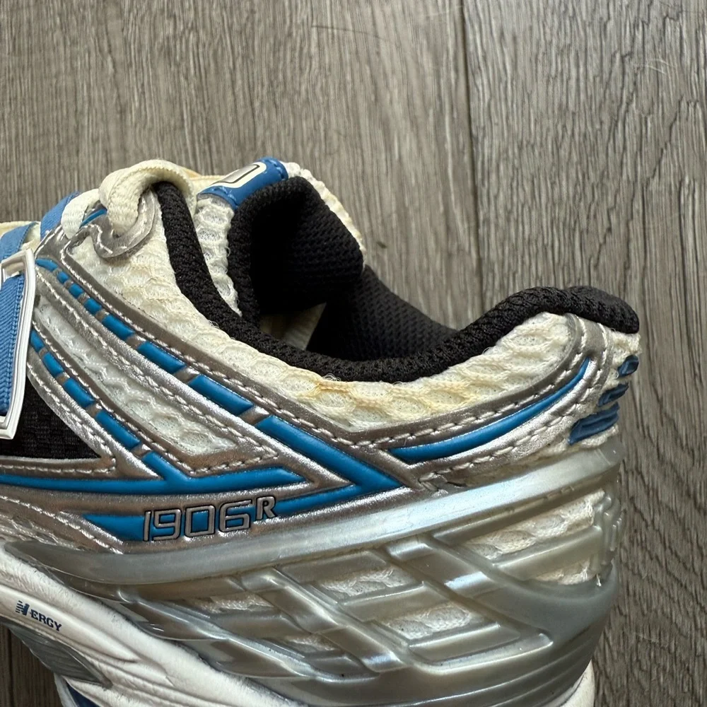 New Balance White and Blue Running Shoes - Picture 4 of 7